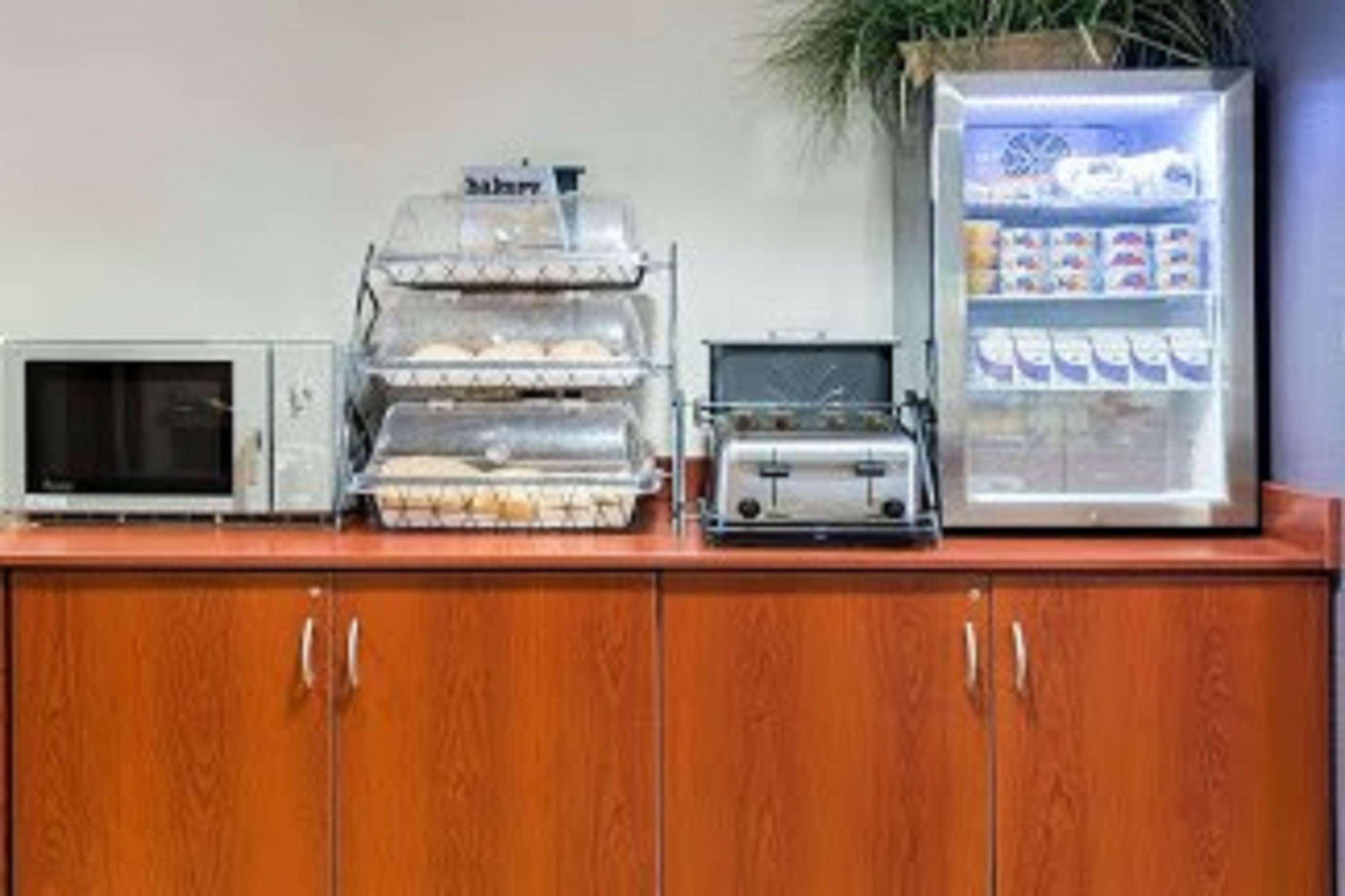 Sonesta Essential Morgantown Ξενοδοχείο Εξωτερικό φωτογραφία